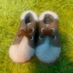 Sherpa slip on shoes for toddler size 5